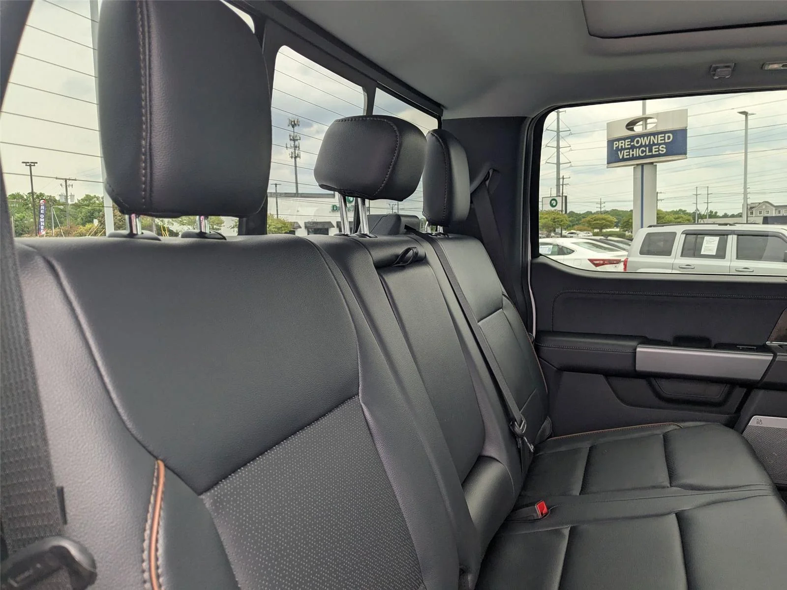 2025 Ford F-350 Super Duty Lariat - Photo 32