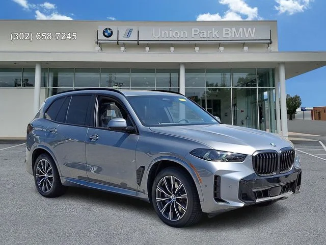 New 2026 Skyscraper Grey Metallic BMW xDrive40i image 3