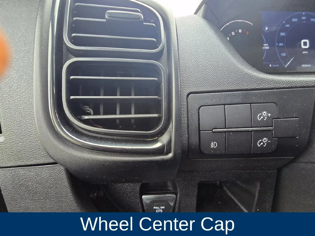 Used 2025 White Ram Base image 17
