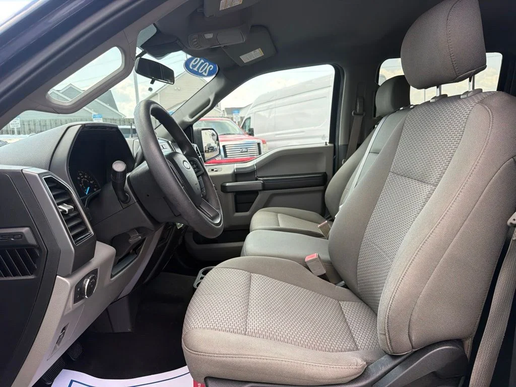 Certified Used 2019 Blue Jeans Metallic Ford XLT image 27