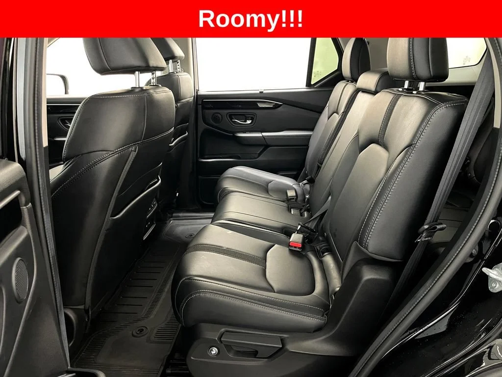 Used 2024 Black Honda Touring image 15