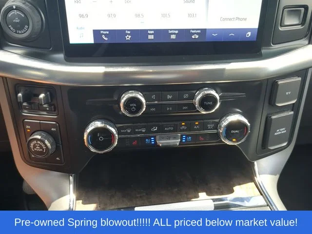 Used 2022 Blue Ford Lariat image 33