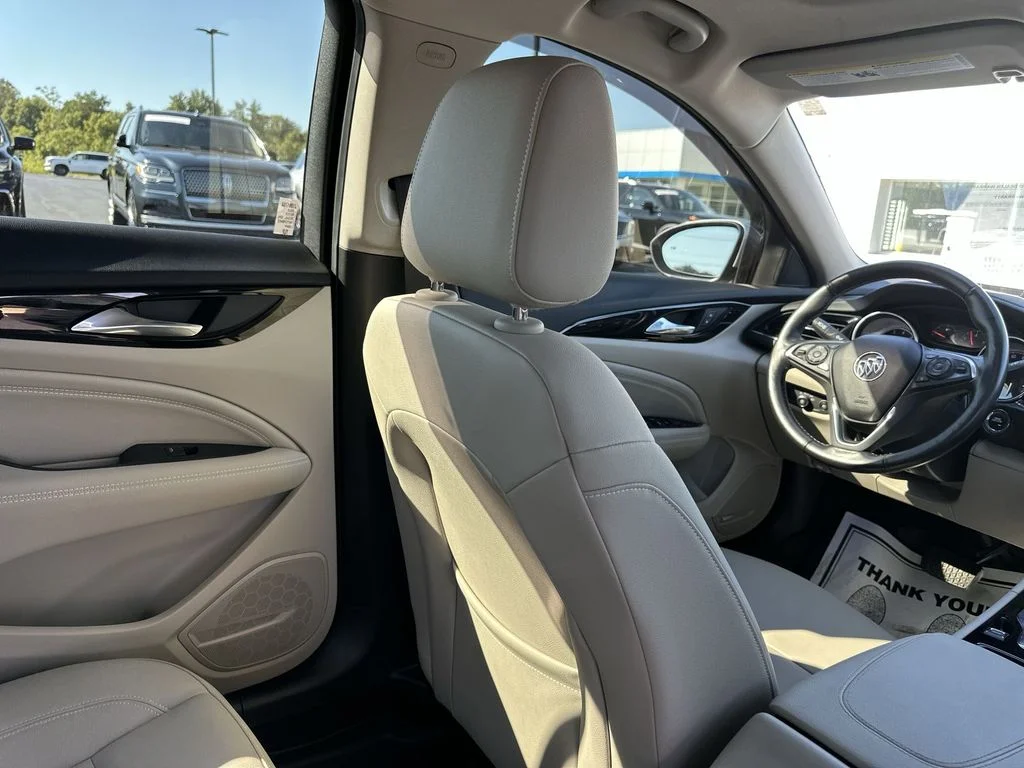 Used 2018 Silver Buick Essence image 15