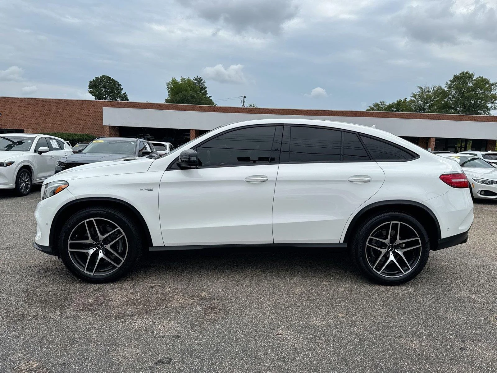 Used 2019 Polar White Mercedes-Benz AMG® GLE 43 image 20