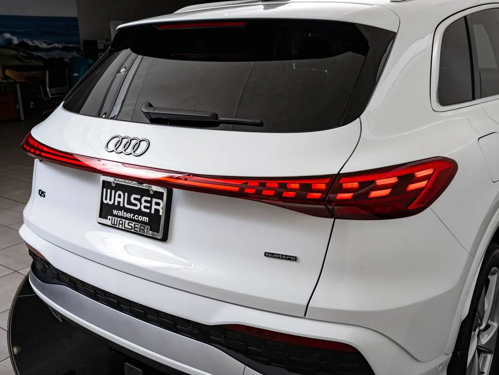 2026 Audi Q5 Premium Plus - Photo 9