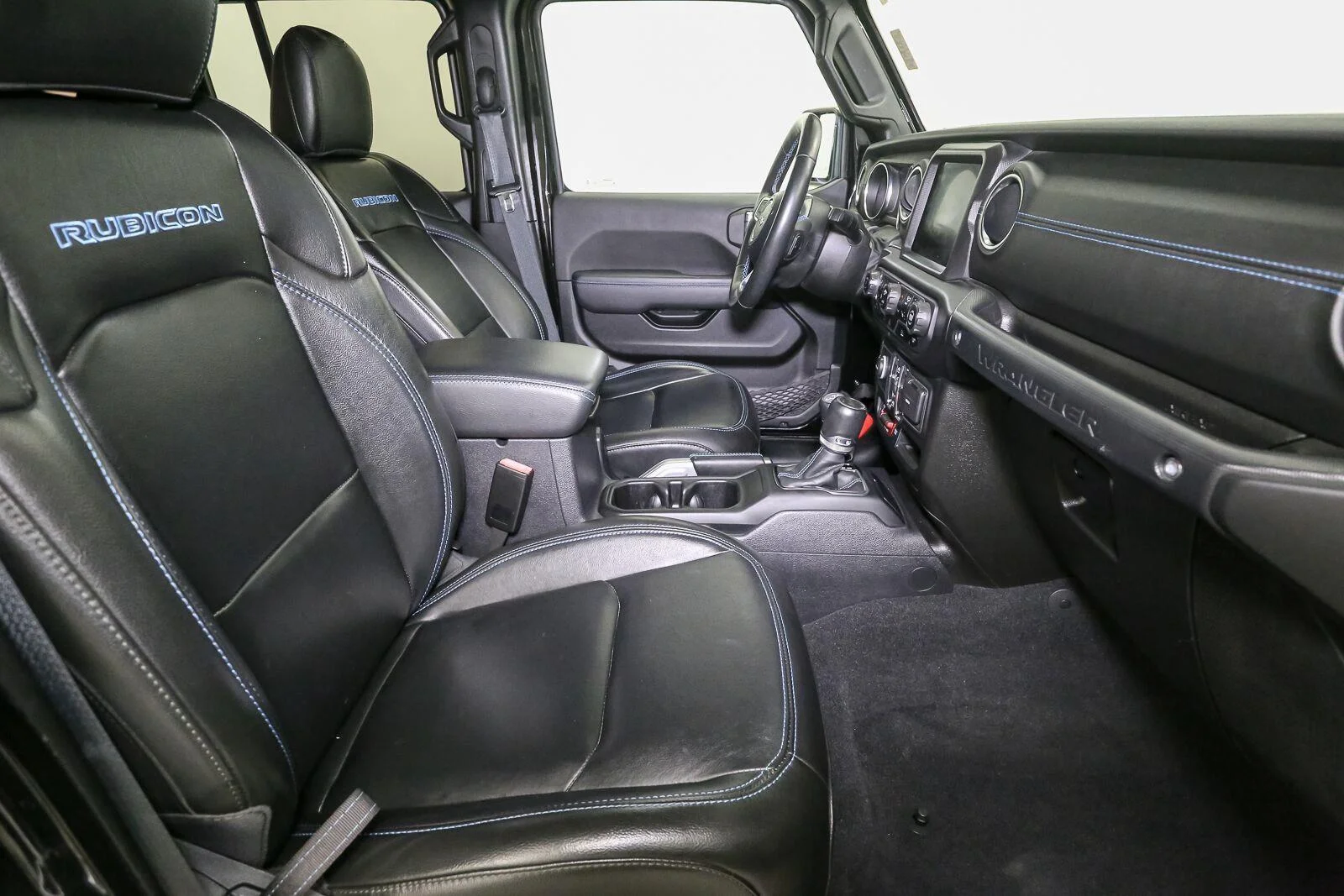 Used 2022 Black Clearcoat Jeep Unlimited Rubicon image 18