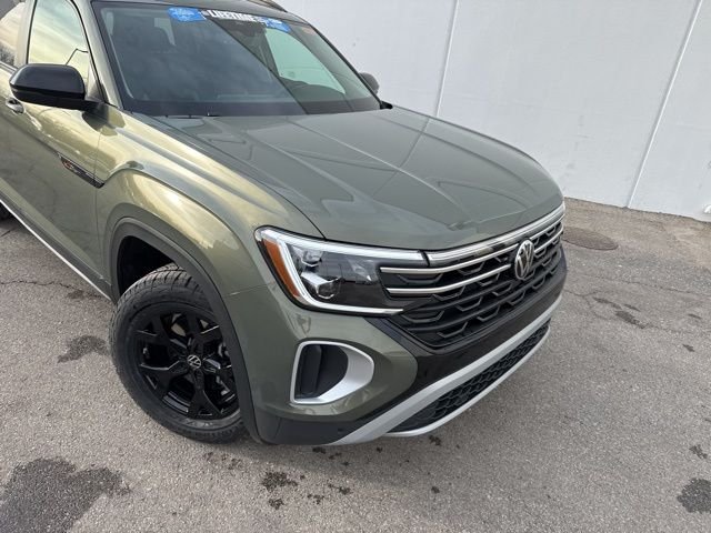 New 2026 Avocado Green Volkswagen 2.0T Peak Edition image 3