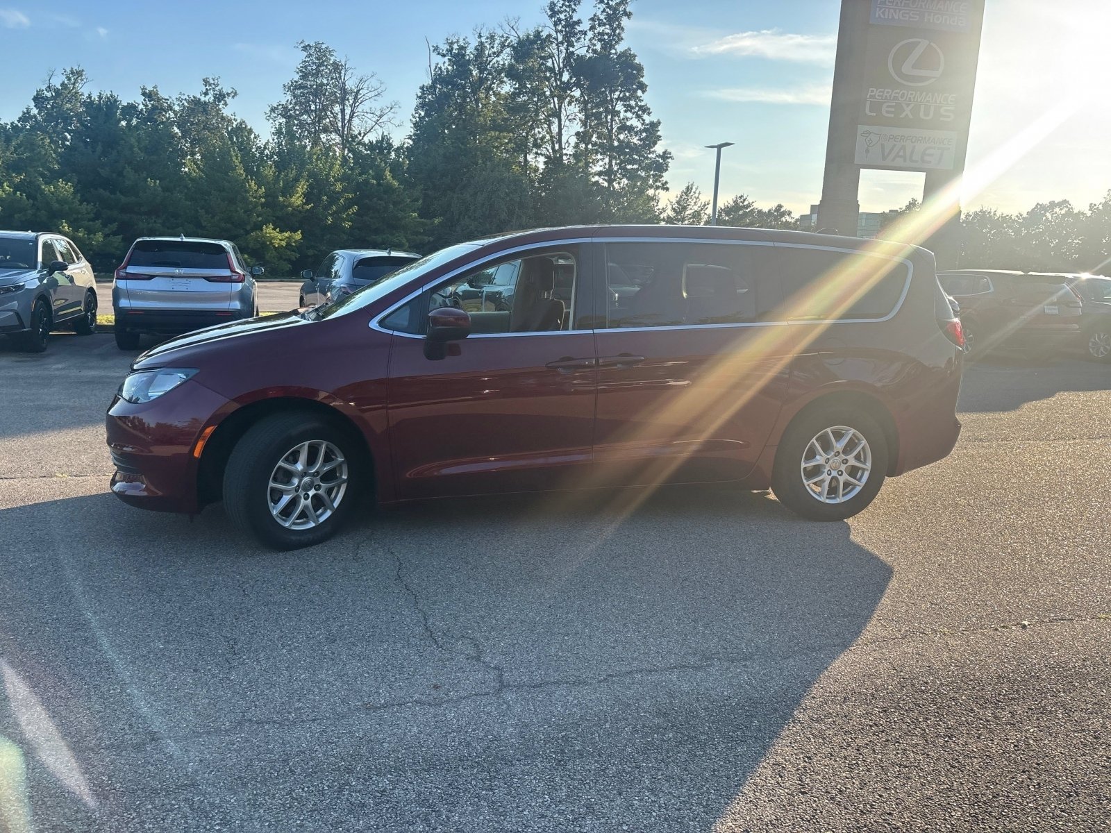 Used 2017 Velvet Red Pearlcoat Chrysler Touring image 8