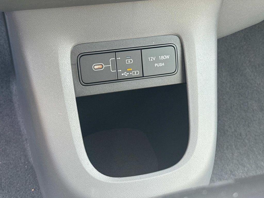 2025 Hyundai IONIQ 5 SEL - Photo 21
