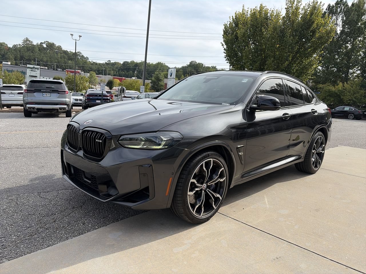 Used 2023 Dark Graphite Metallic BMW  image 4