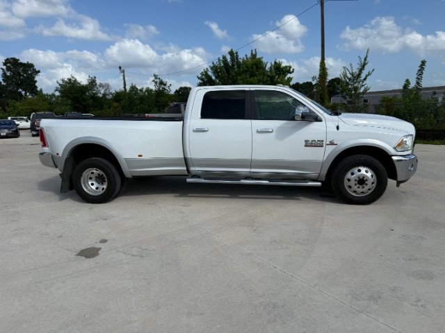 Used 2014 Bright White Clearcoat Ram Laramie image 6