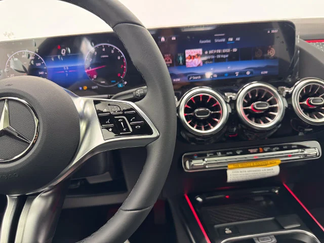 New 2026 MANUFAKTUR Patagonia Red Metallic Mercedes-Benz GLA 250 image 24
