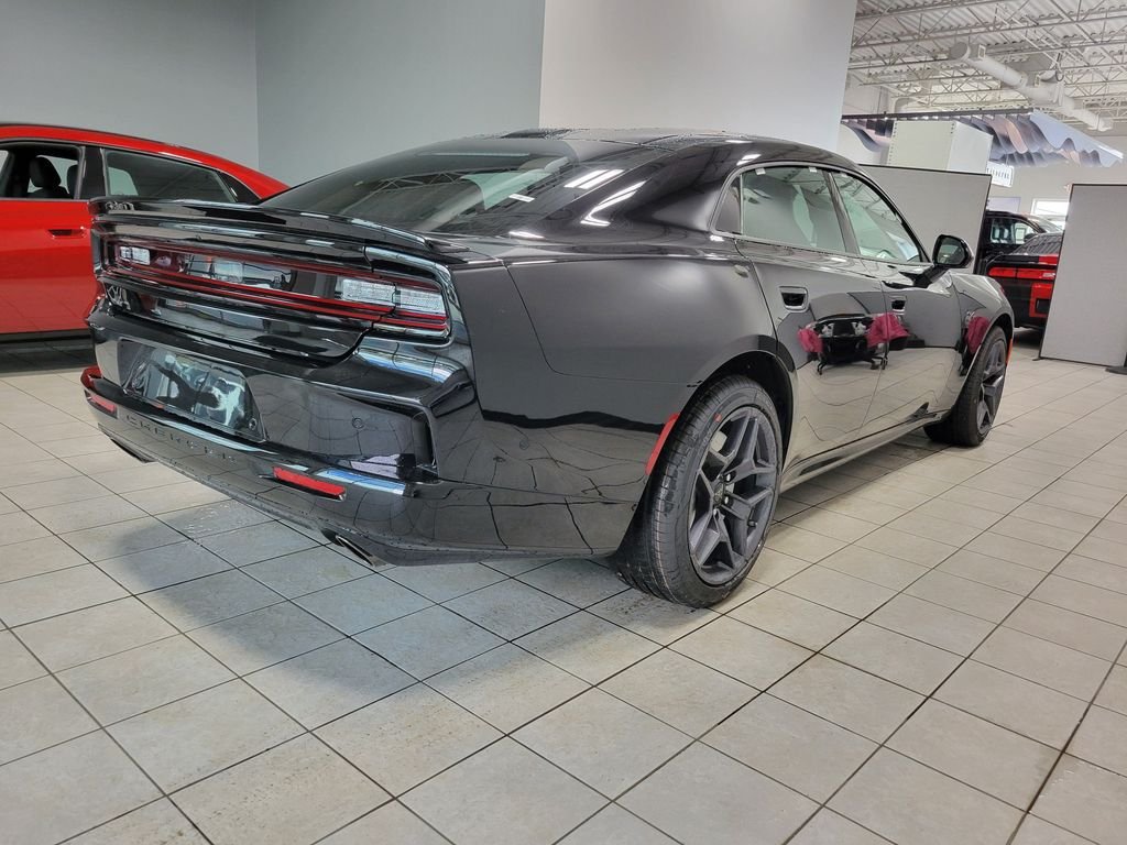 New 2026 Diamond Black Crystal Pearlcoat Dodge R/T image 7