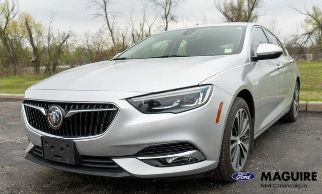 2018 Buick Regal Sportback Essence