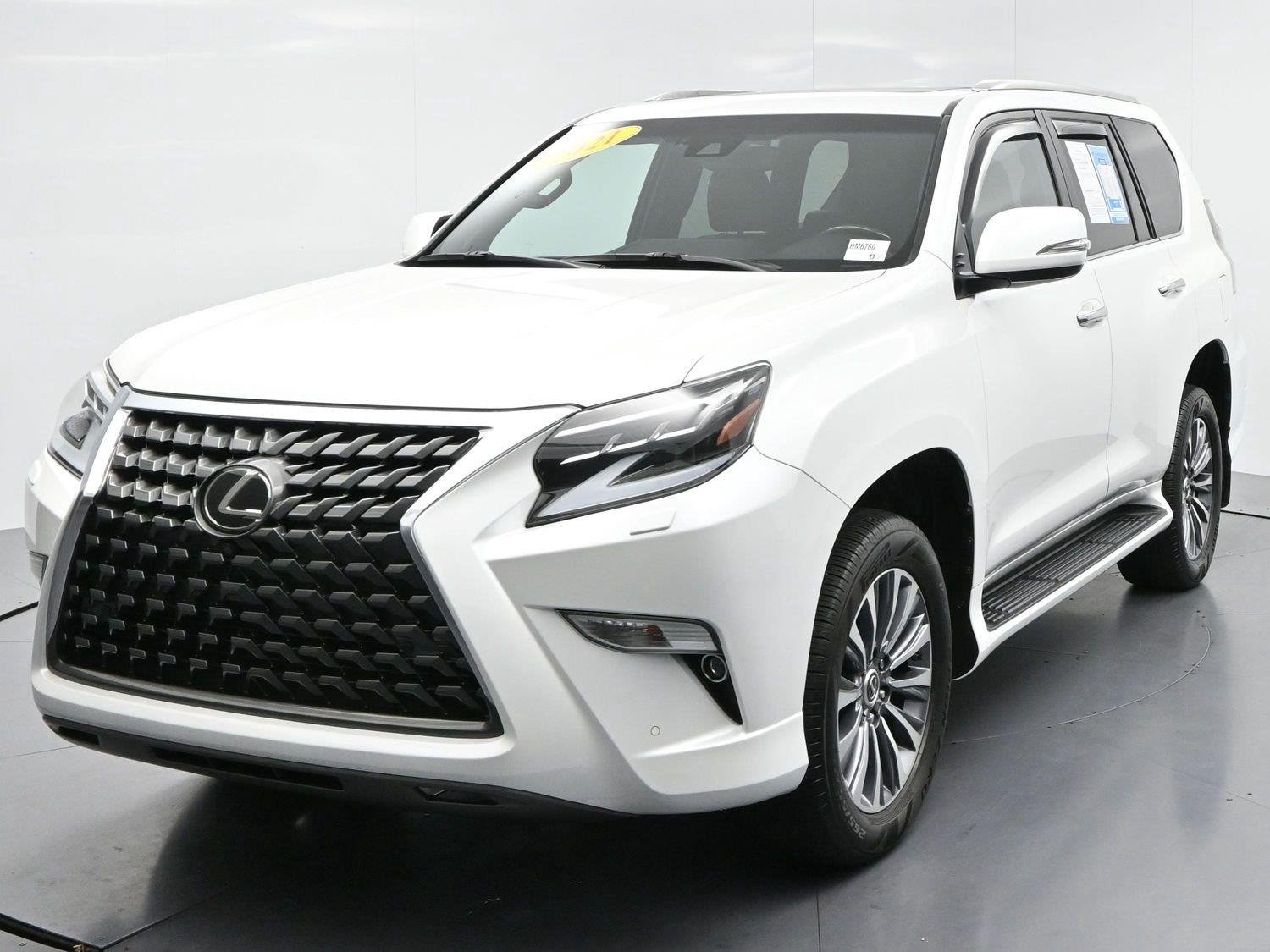 Used 2021 Starfire Pearl Lexus GX 460 Luxury image 3
