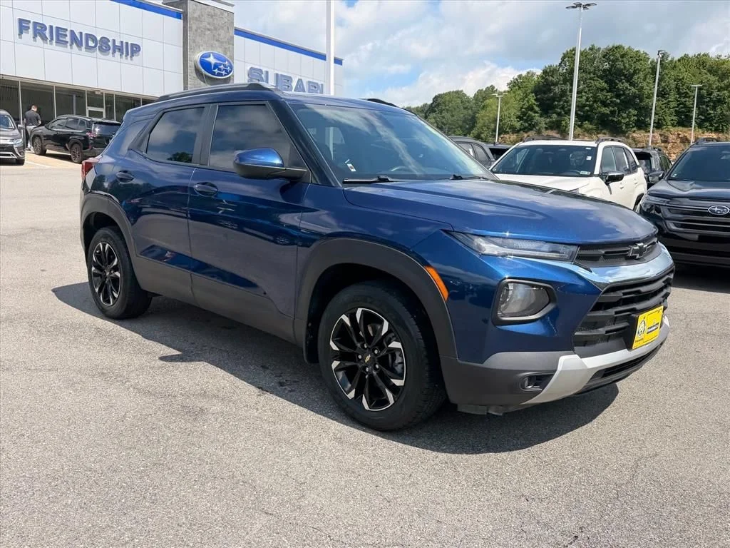 Used 2022 Blue Chevrolet LT image 16