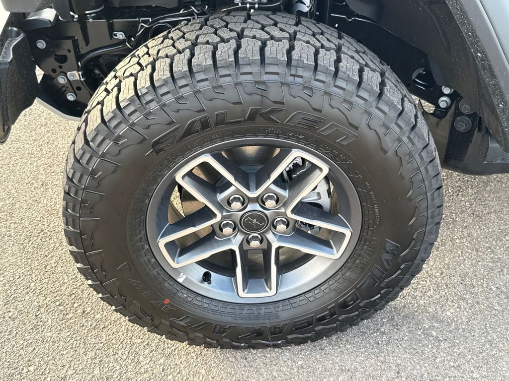 New 2026 Bright White Clearcoat Jeep Mojave image 7