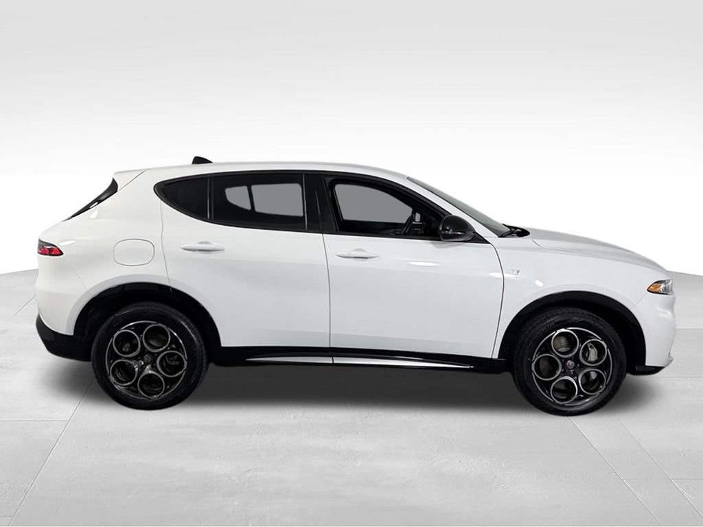 Used 2024 White Alfa Romeo Ti image 6
