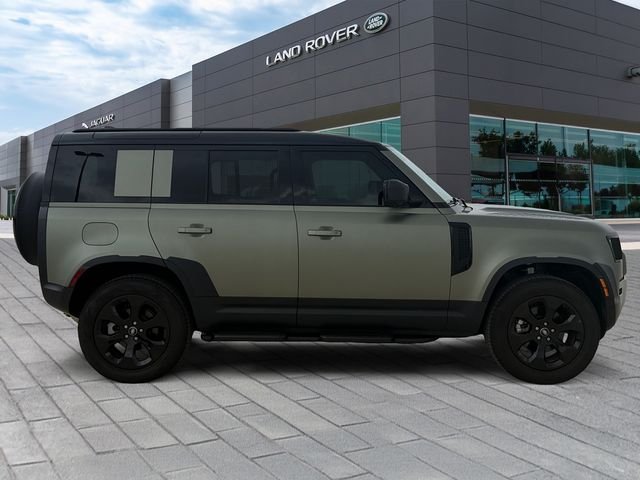 Certified Used 2025 Pangea Green Metallic Land Rover S image 6