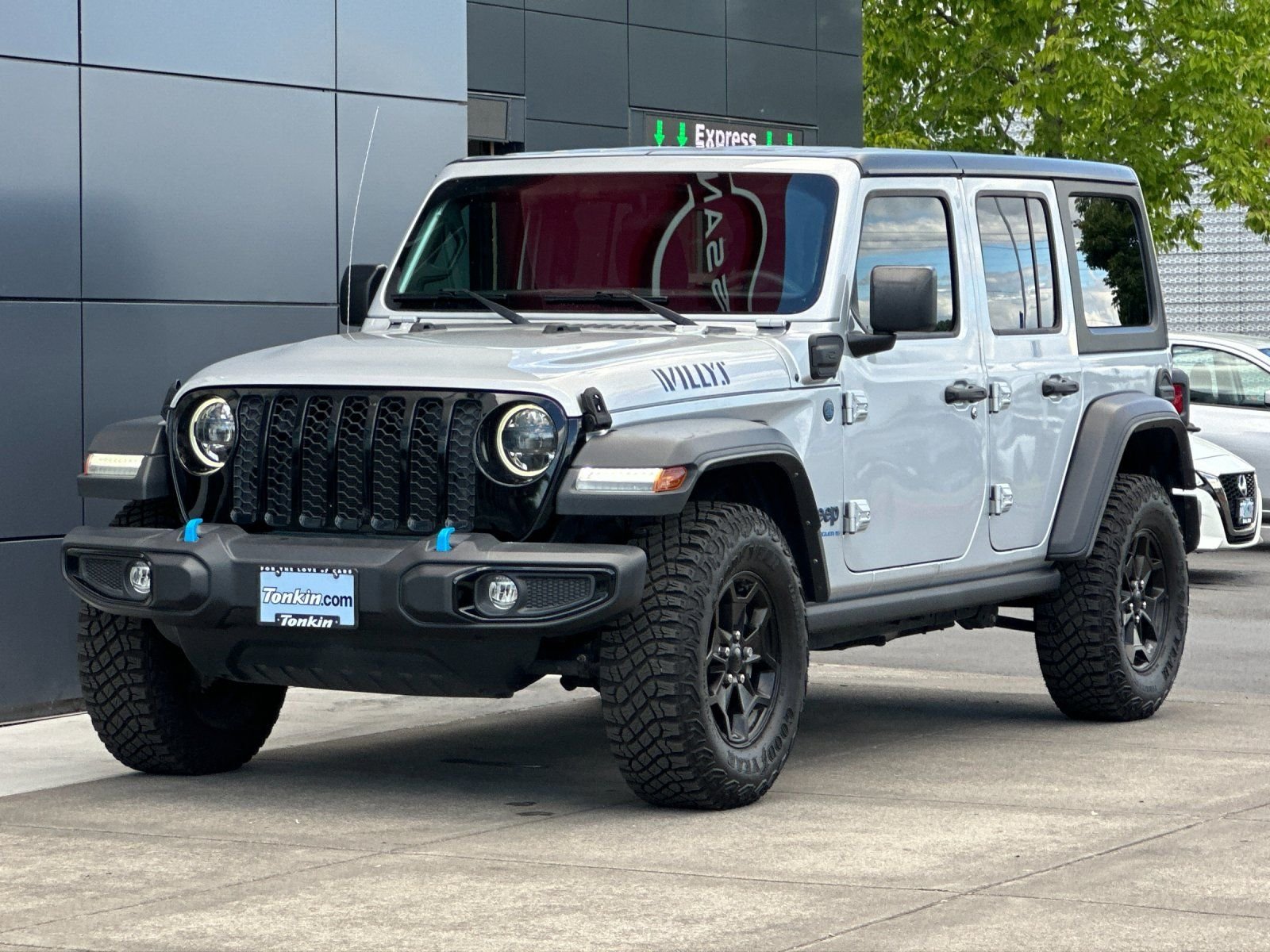 Used 2023 Silver Zynith Clearcoat Jeep Willys 4xe image 7