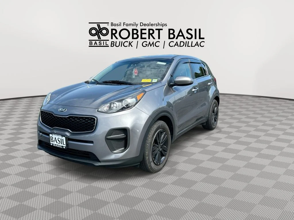 Used 2017 Silver Kia LX image 4