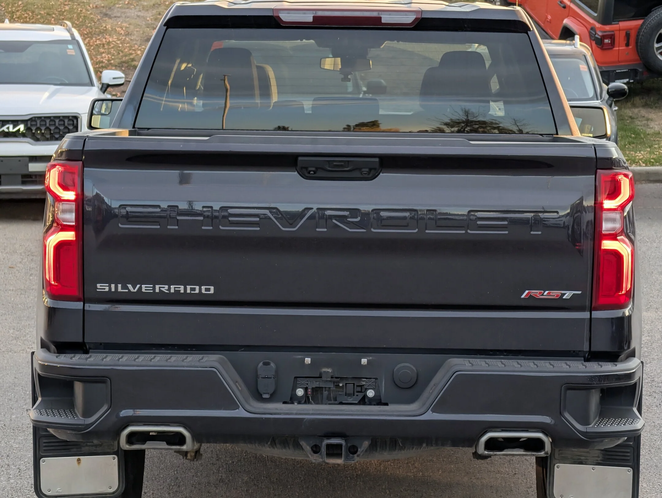 Used 2022 Black Chevrolet RST Z71 Offroad - 13.4 Touchscreen - Heated W - 4WD Crew Cab 147 RST image 7