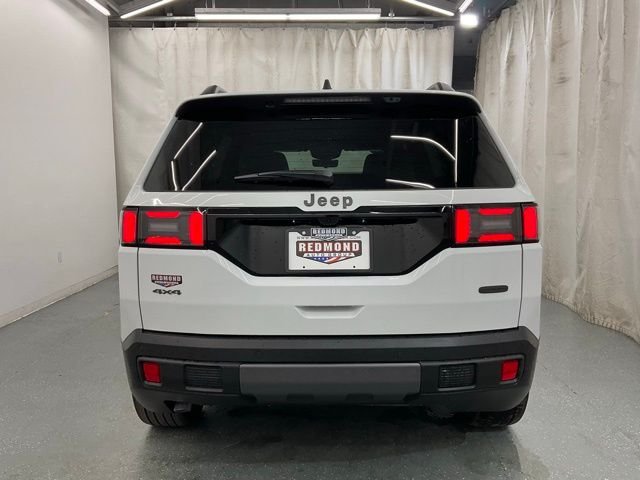 New 2026 Bright White Clear-Coat Exterior Paint Jeep Overland image 6