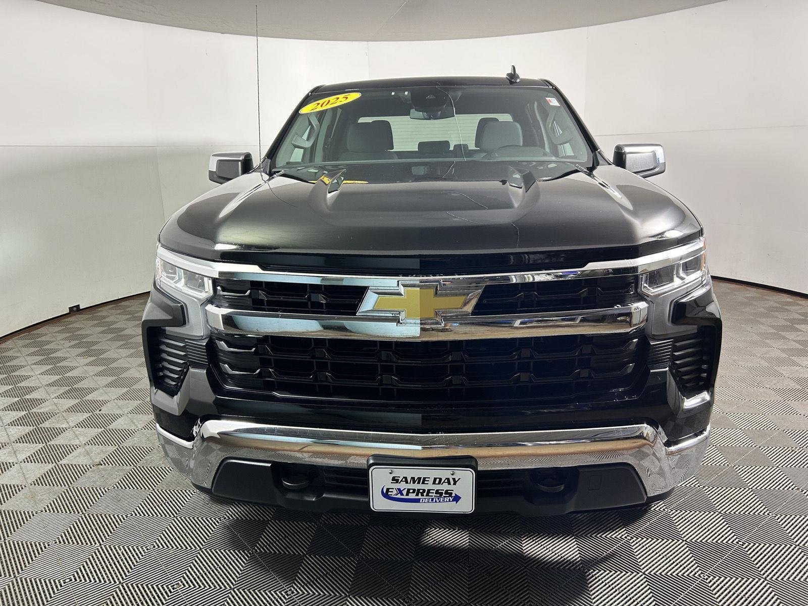 Used 2025 Black Chevrolet LT image 11