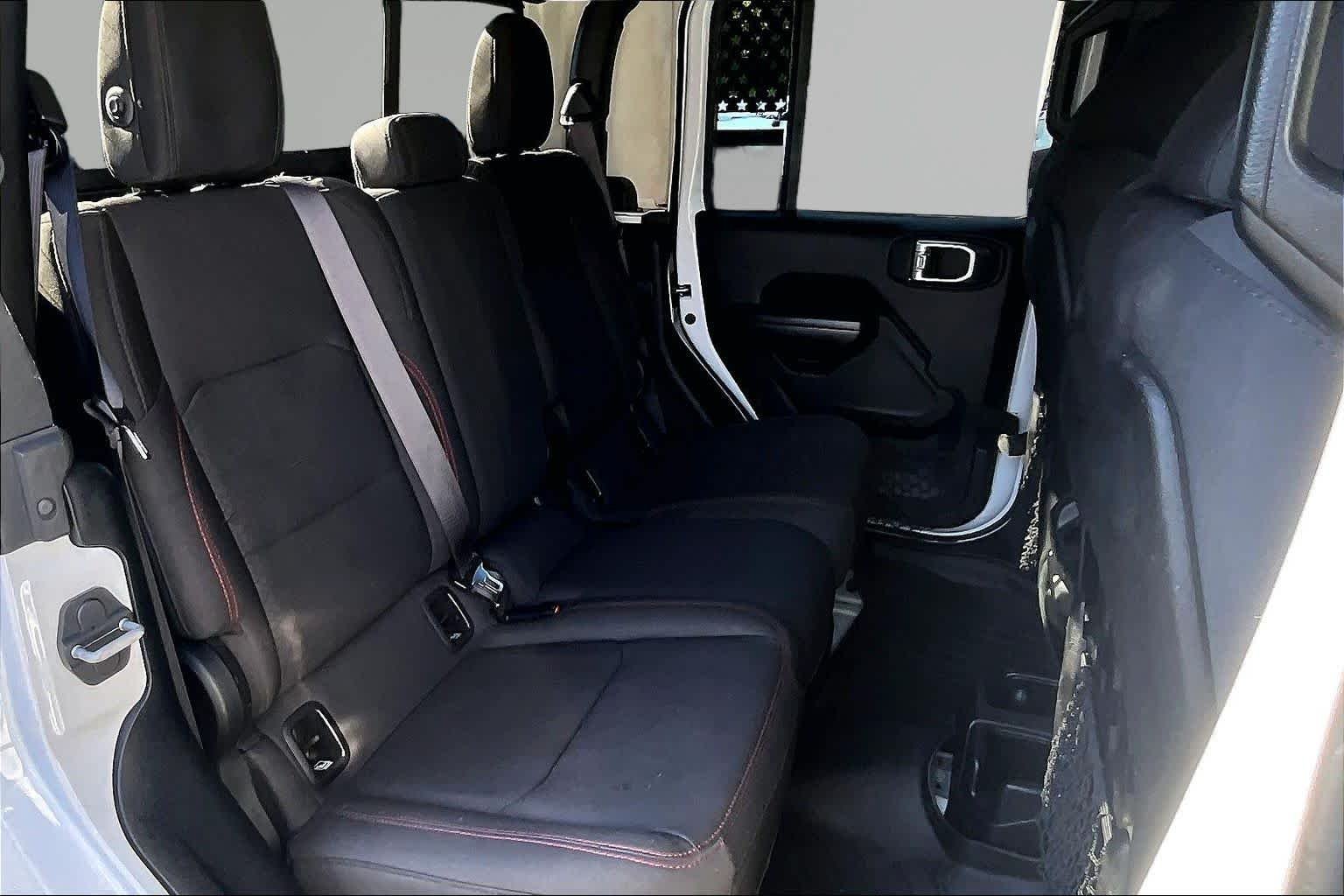 Used 2020 Bright White Clearcoat Jeep Rubicon image 20