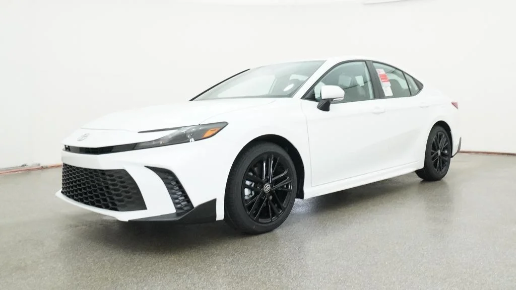 New 2026 Ice Cap Toyota SE image 9