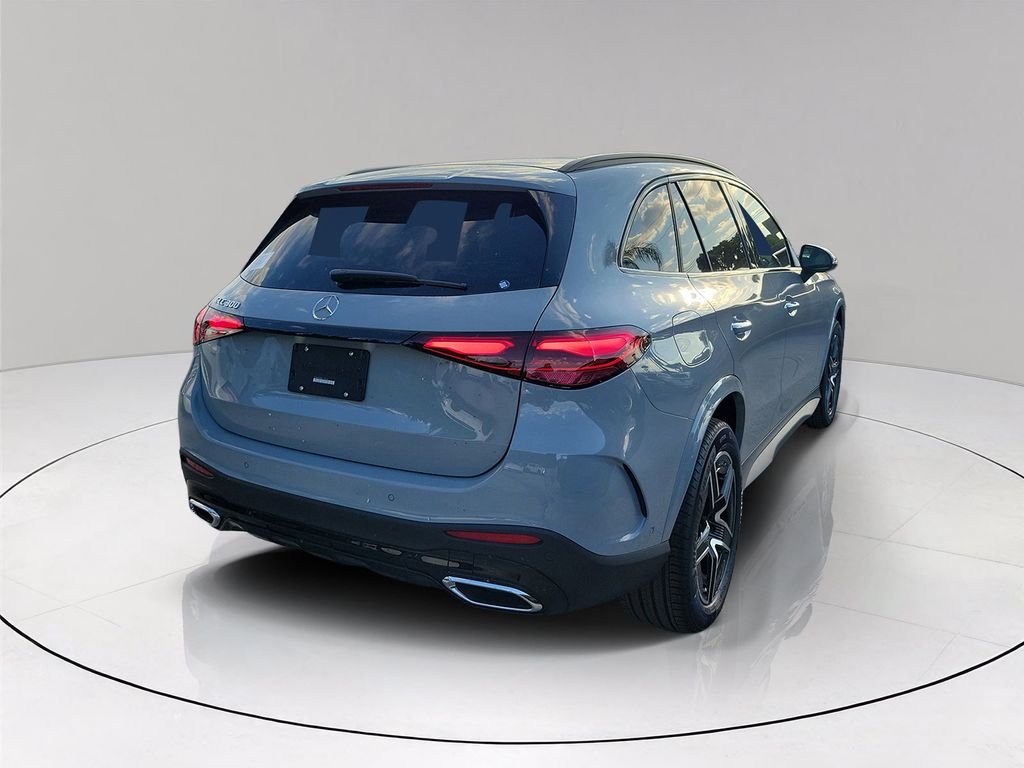 New 2026 MANUFAKTUR Alpine Grey Mercedes-Benz GLC 300 image 6