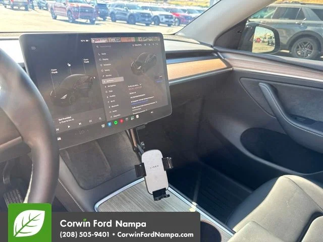 Used 2025 Black Tesla  image 9