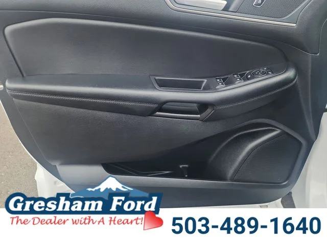 Used 2024 Oxford White Ford SEL image 12