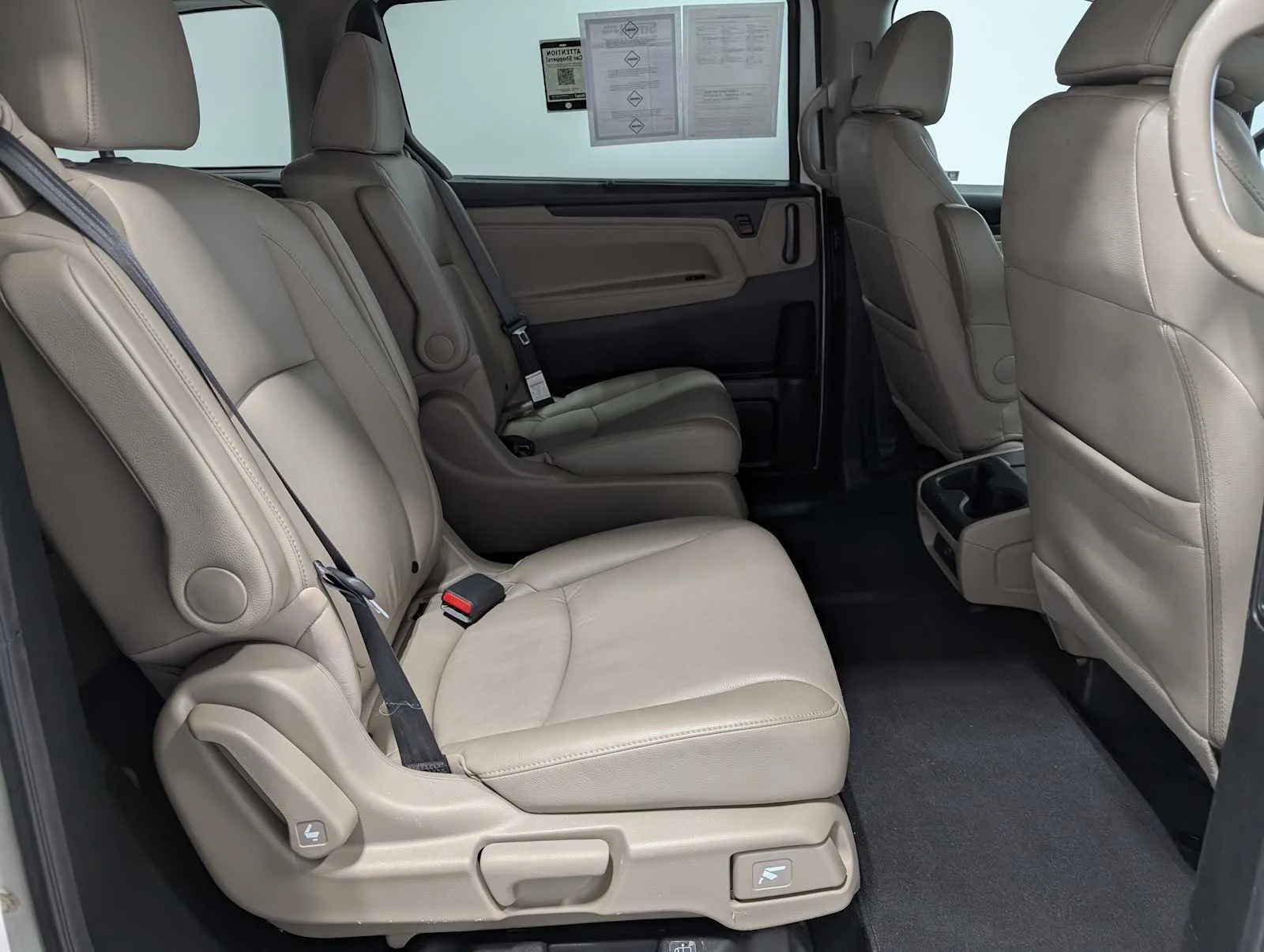 Used 2019 White Diamond Pearl Honda EX-L image 43