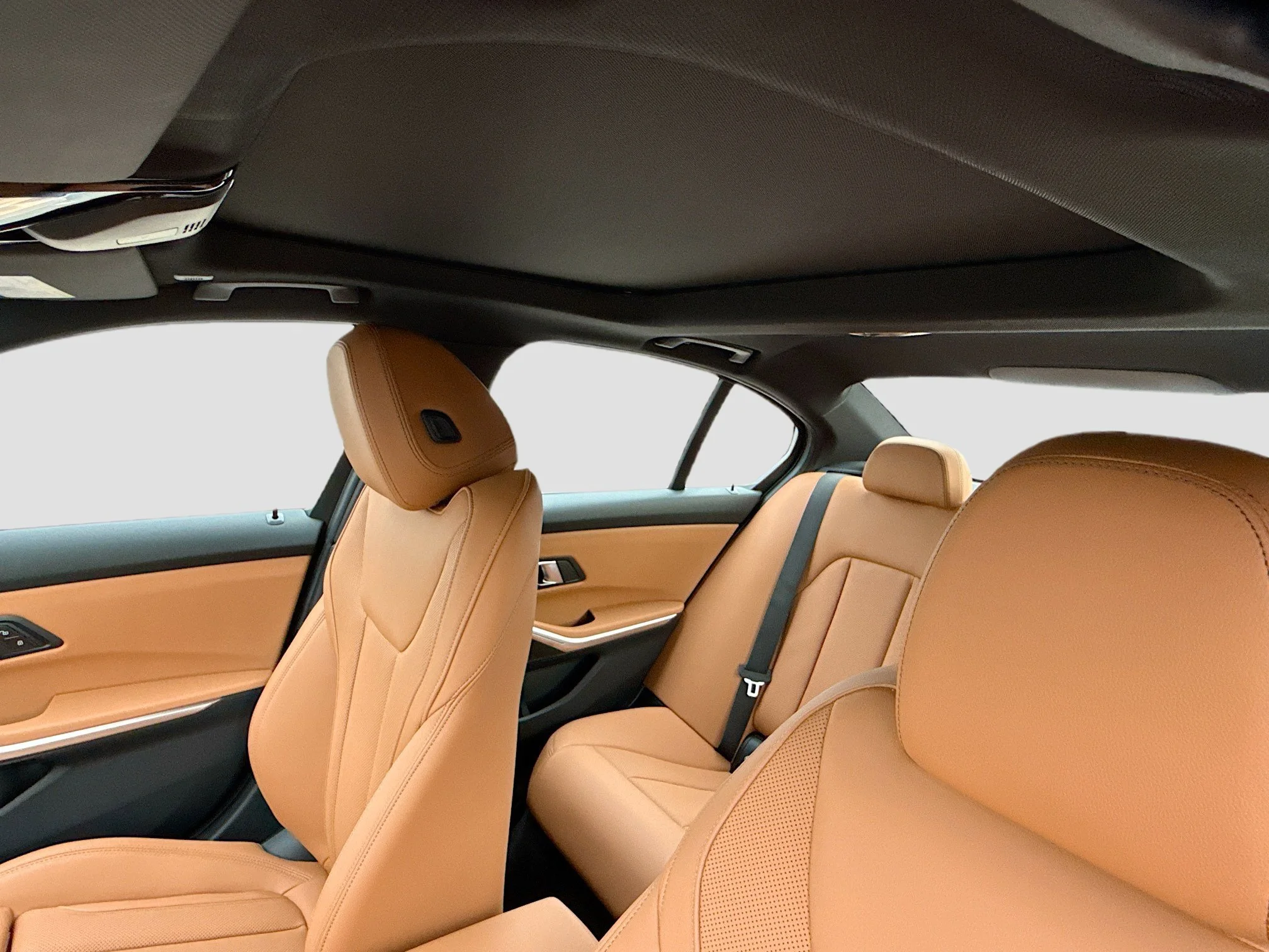 New 2026 Black Sapphire Metallic BMW 330i image 27