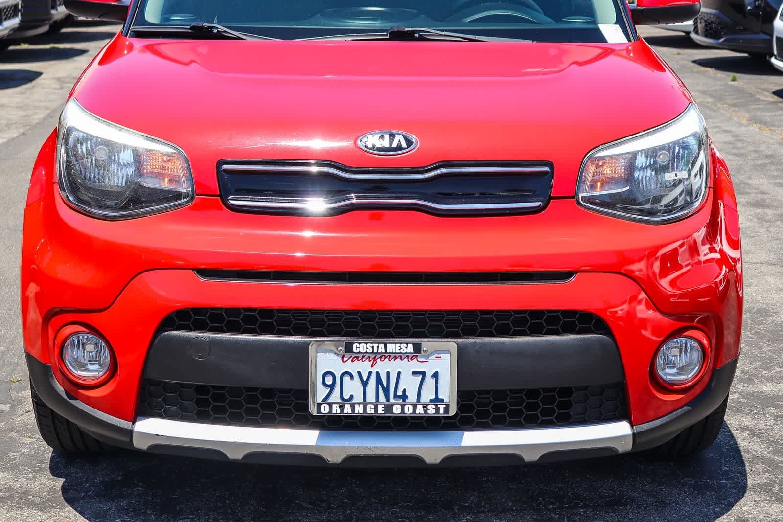Used 2018 Inferno Red Kia + image 8