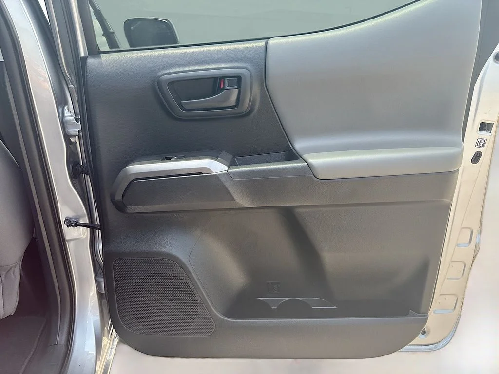 Used 2017 Silver Sky Metallic Toyota SR5 image 25