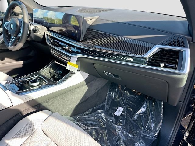 New 2026 Black BMW M60i image 24