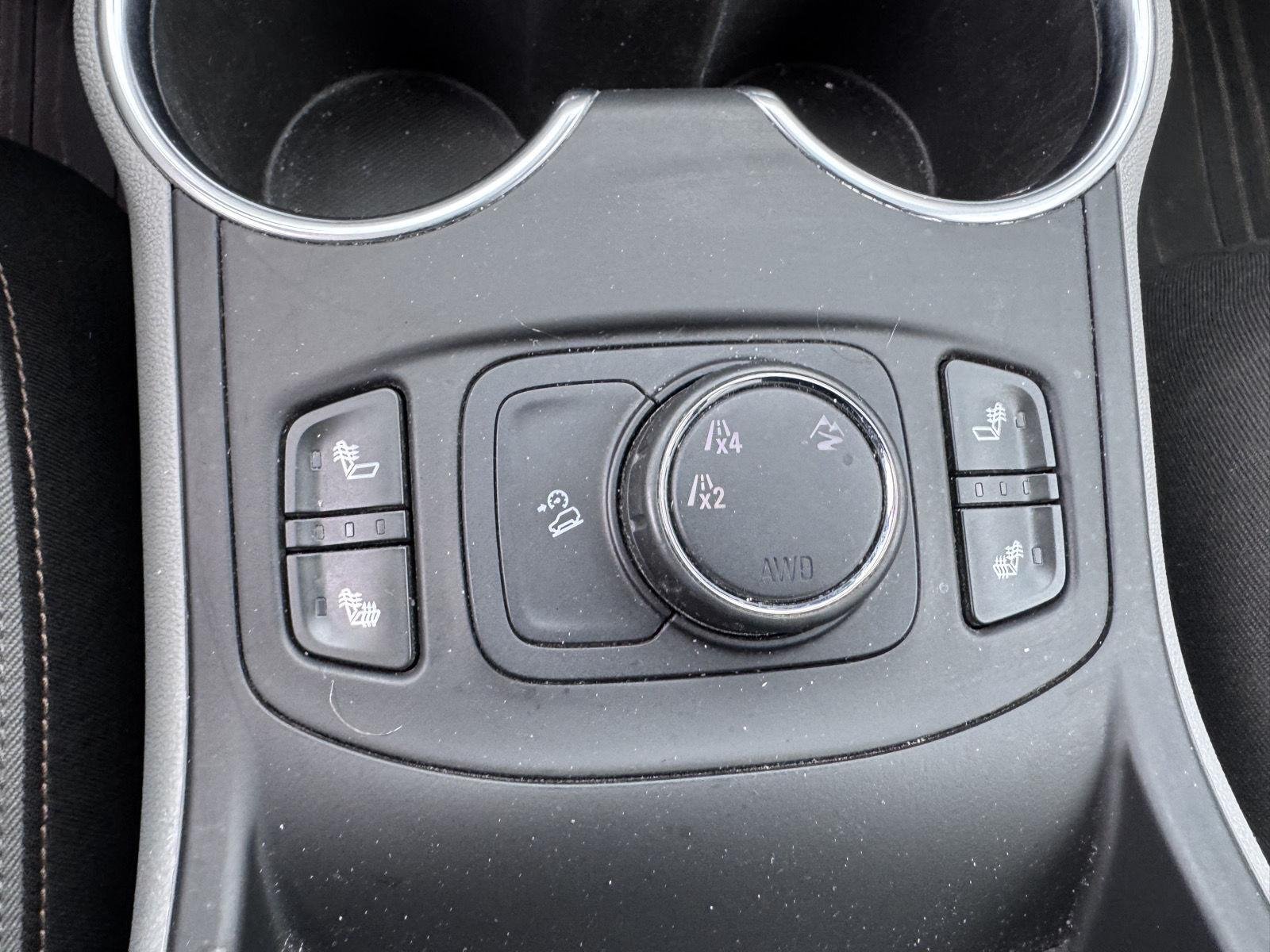 Used 2019 Summit White GMC SLE image 16