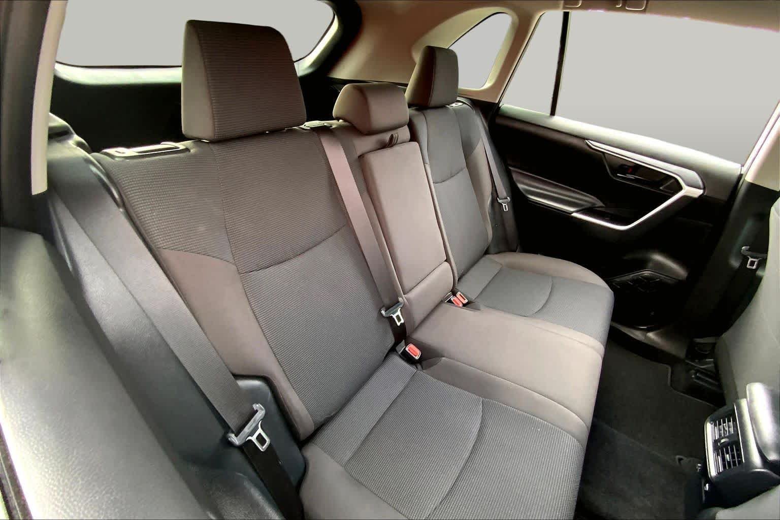 Used 2025 Silver Sky Metallic Toyota LE image 19