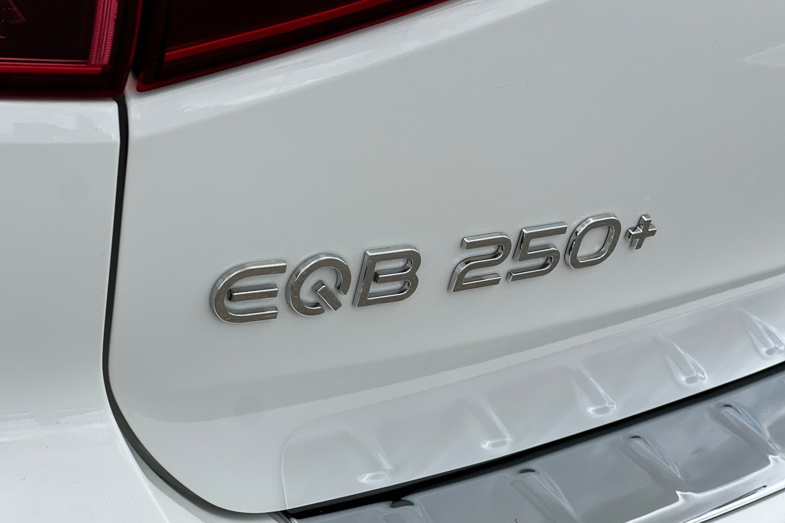 Certified Used 2024 Polar White Mercedes-Benz 250+ image 13