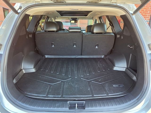 Used 2023 Silver Hyundai SEL image 25