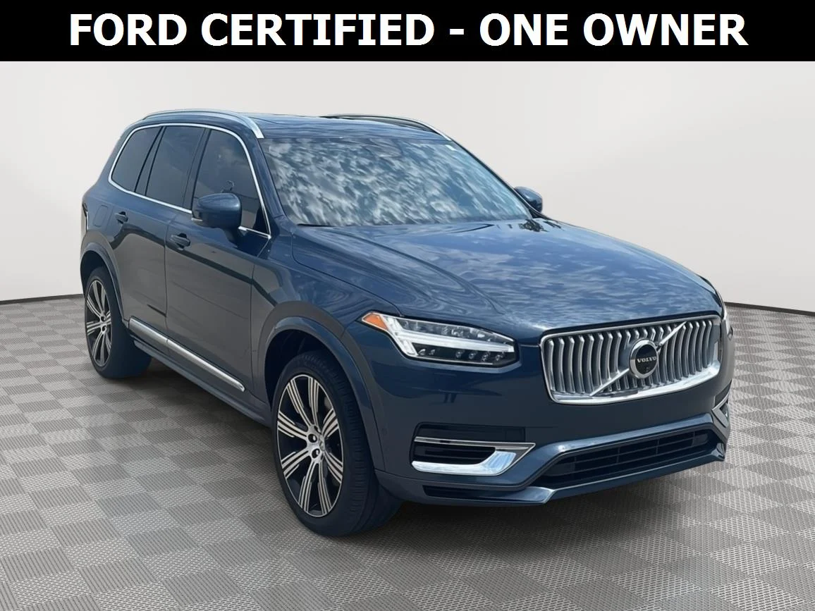 Used 2025 Denim Blue Metallic Volvo Plus image 1