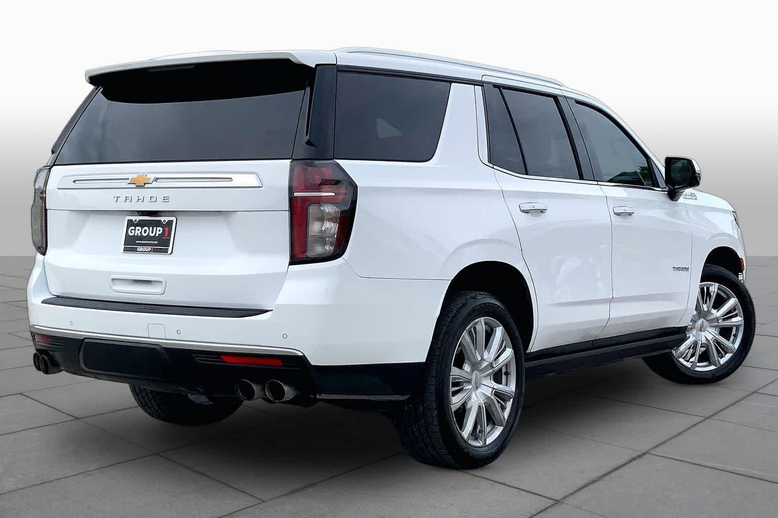 Used 2021 Summit White Chevrolet High Country image 13