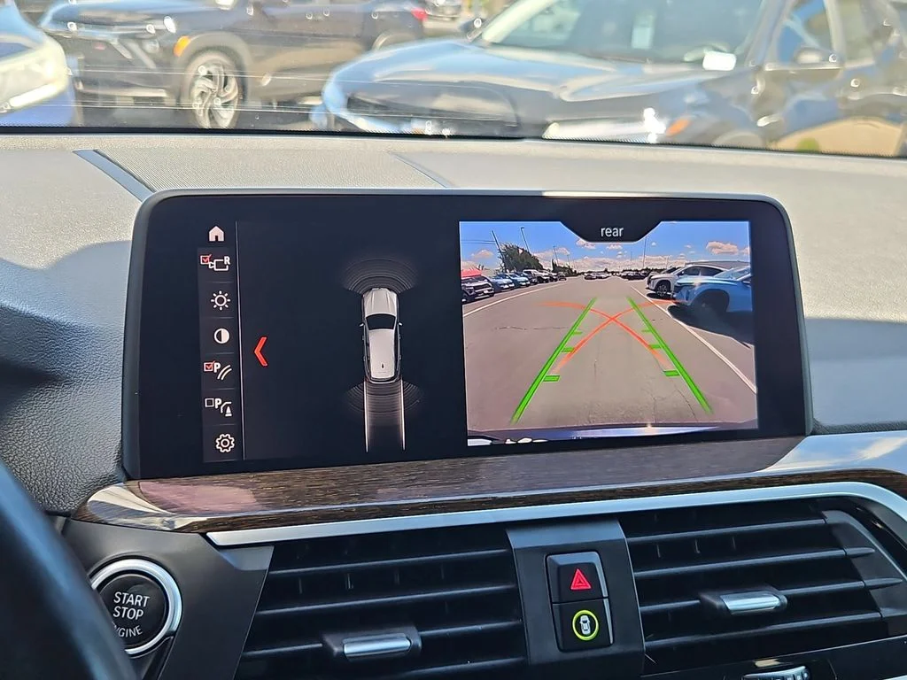 Used 2019 Phytonic Blue Metallic BMW xDrive30i image 19