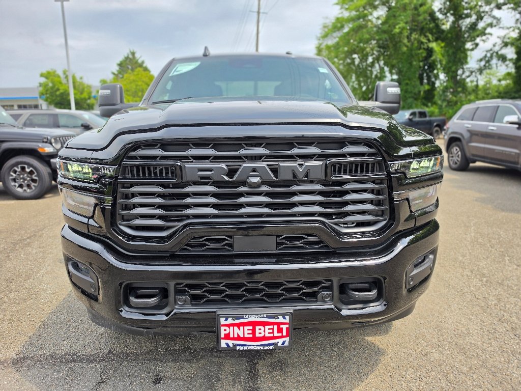 New 2026 Diamond Black Crystal Pearl-Coat Exterior Paint RAM Big Horn image 7