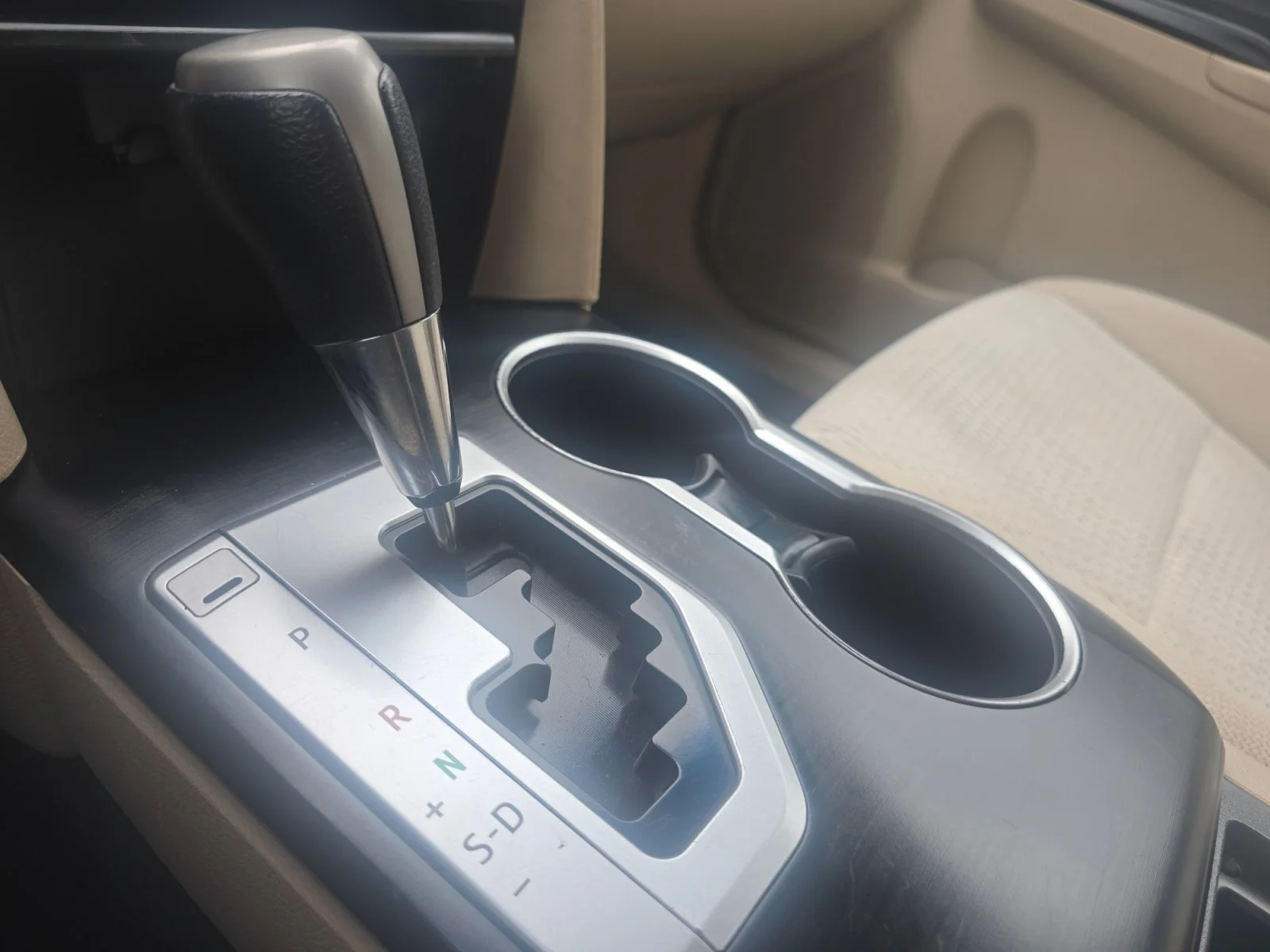 Used 2013 Attitude Black Metallic Toyota LE image 18