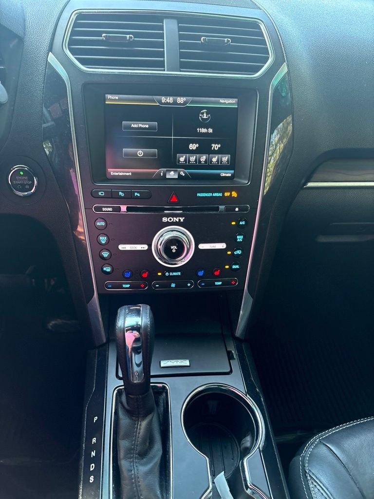 Used 2016 Red Ford Limited image 8
