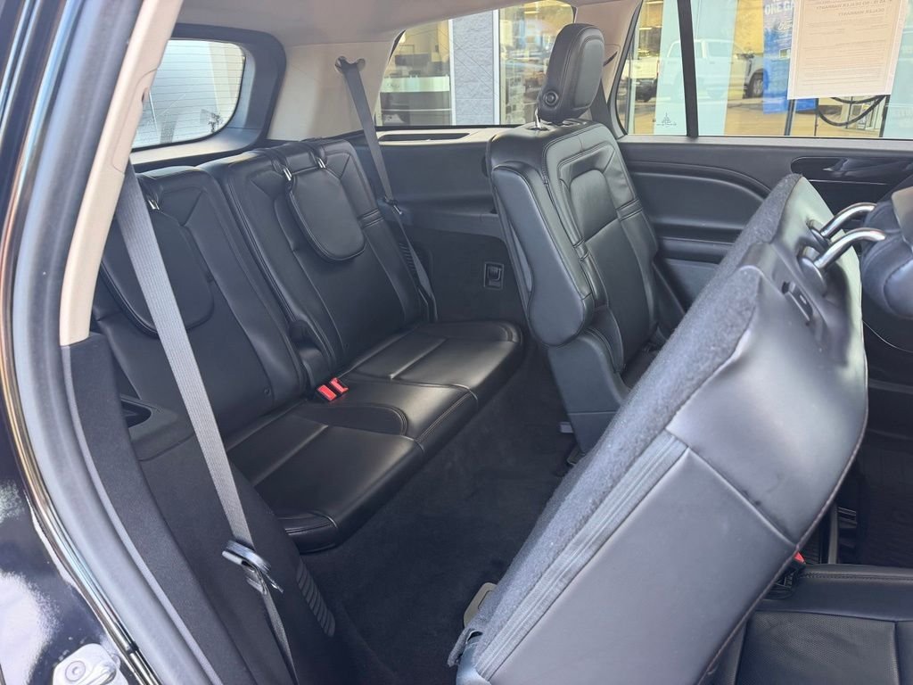 Used 2020 Black Metallic Lincoln Reserve image 20