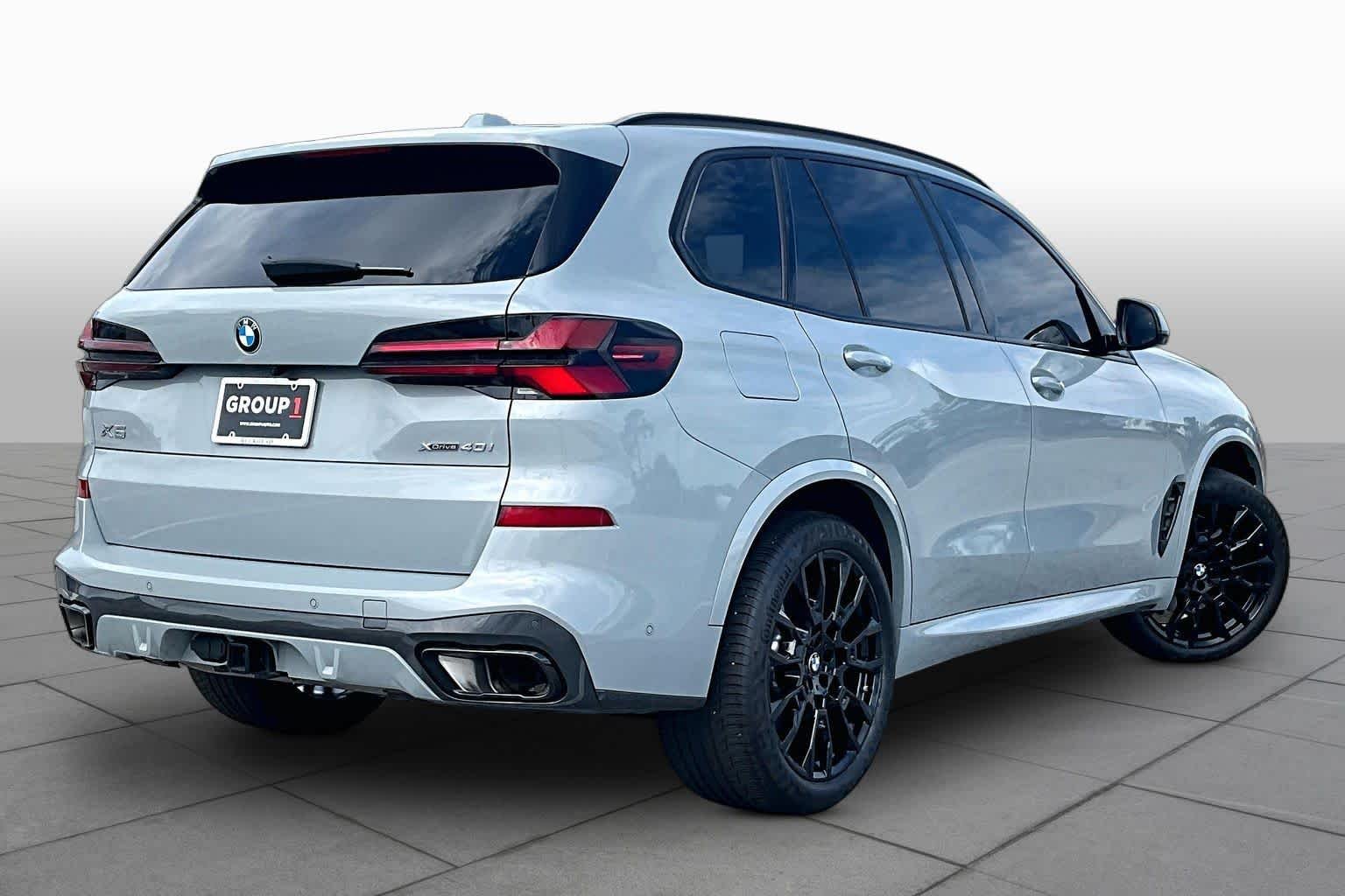 Used 2024 Brooklyn Grey Metallic BMW xDrive40i image 18